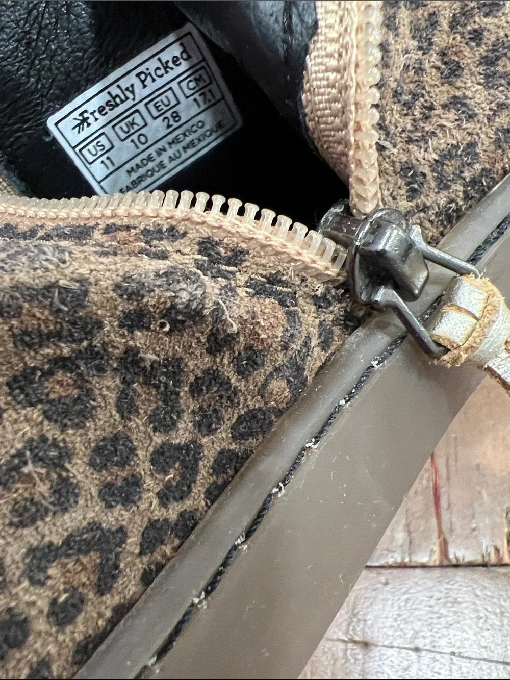 Freshly picked Leopard Print Chelsea Ankle Boots girls 11